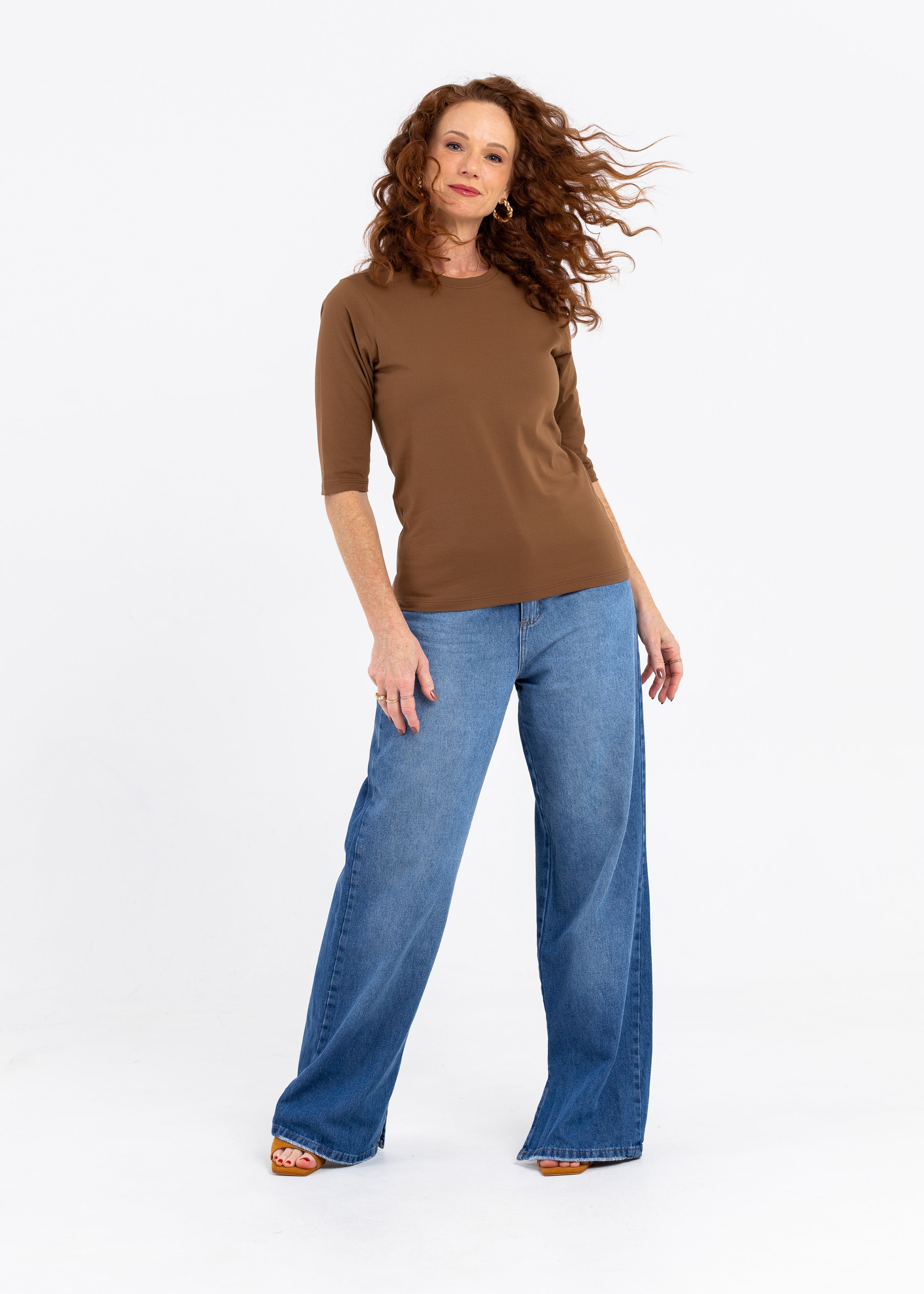 Camiseta Feminina Manga 3/4 Gola Redonda - Caramelo