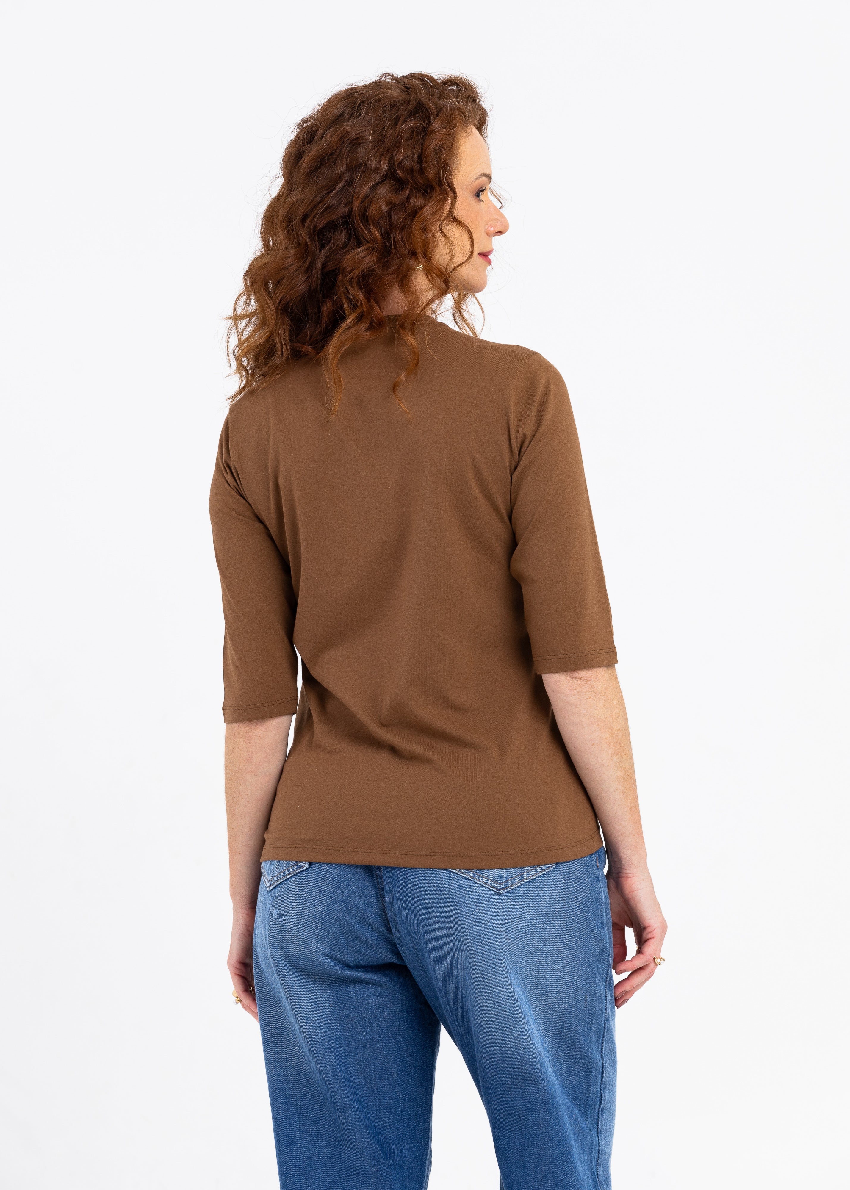 Camiseta Feminina Manga 3/4 Gola Redonda - Caramelo