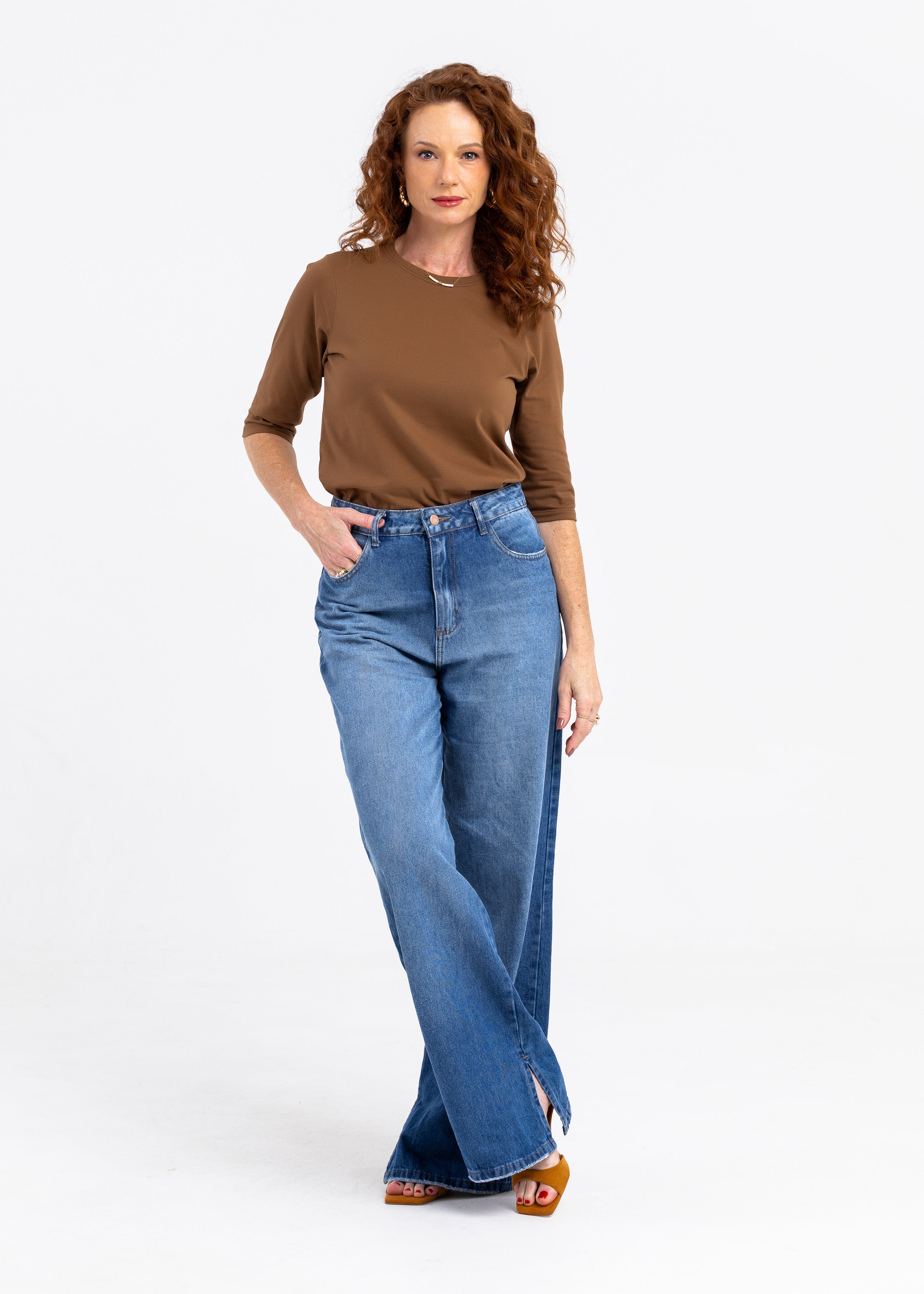 Camiseta Feminina Manga 3/4 Gola Redonda - Caramelo