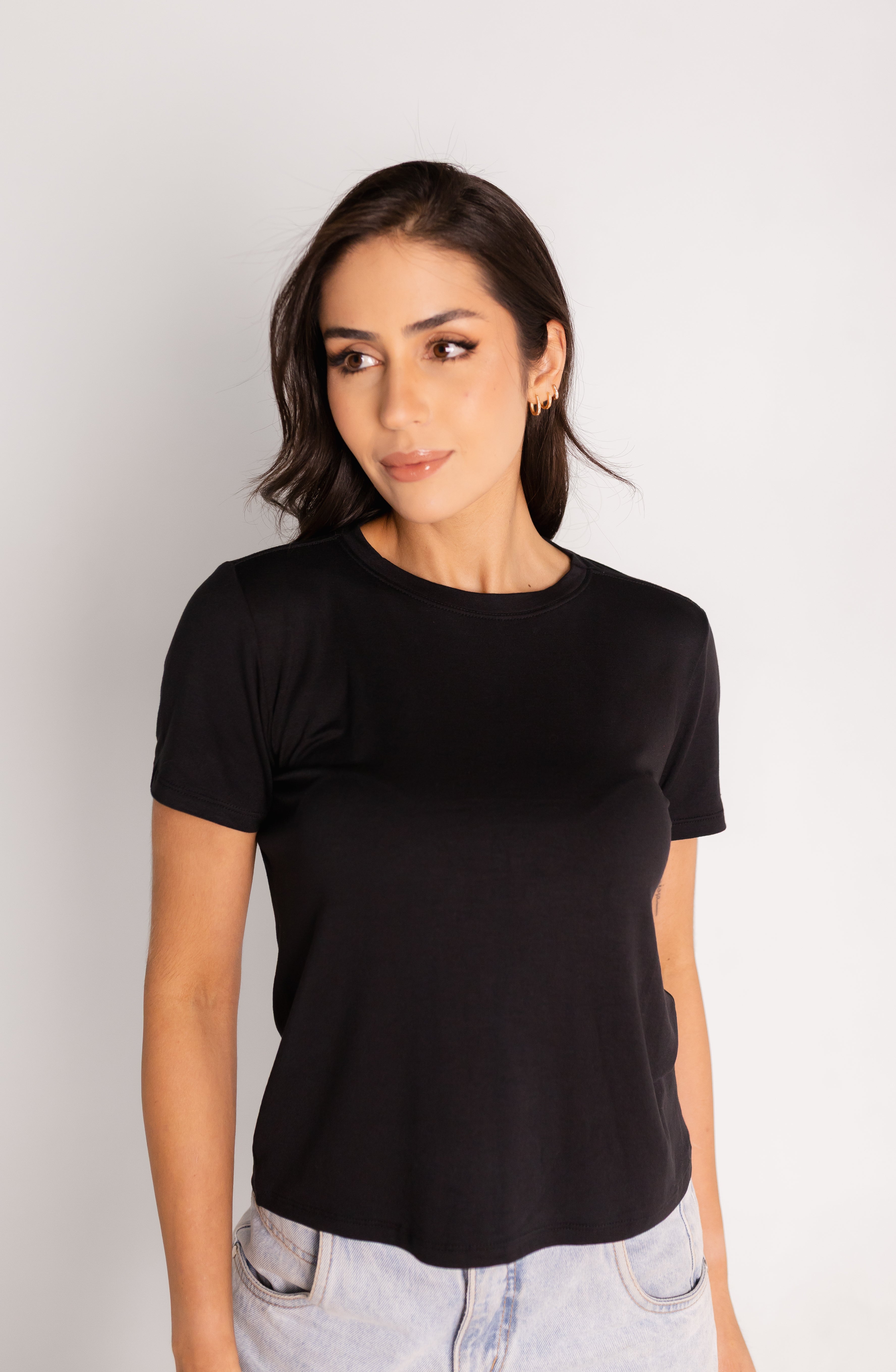 Camiseta Básica Feminina Modal - PRETA