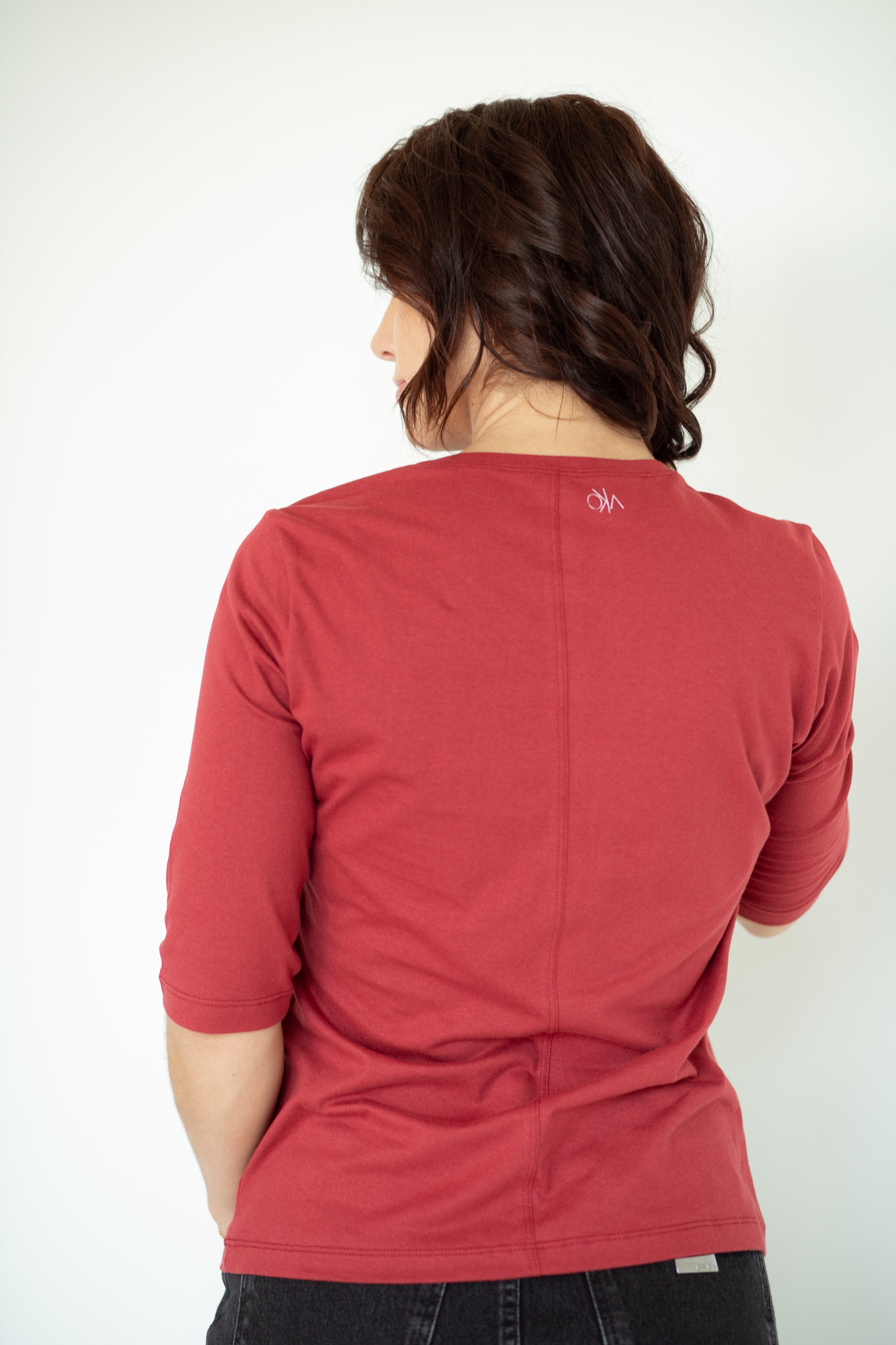 Camiseta Feminina Manga 3/4 Gola Redonda - Vermelho Vinho