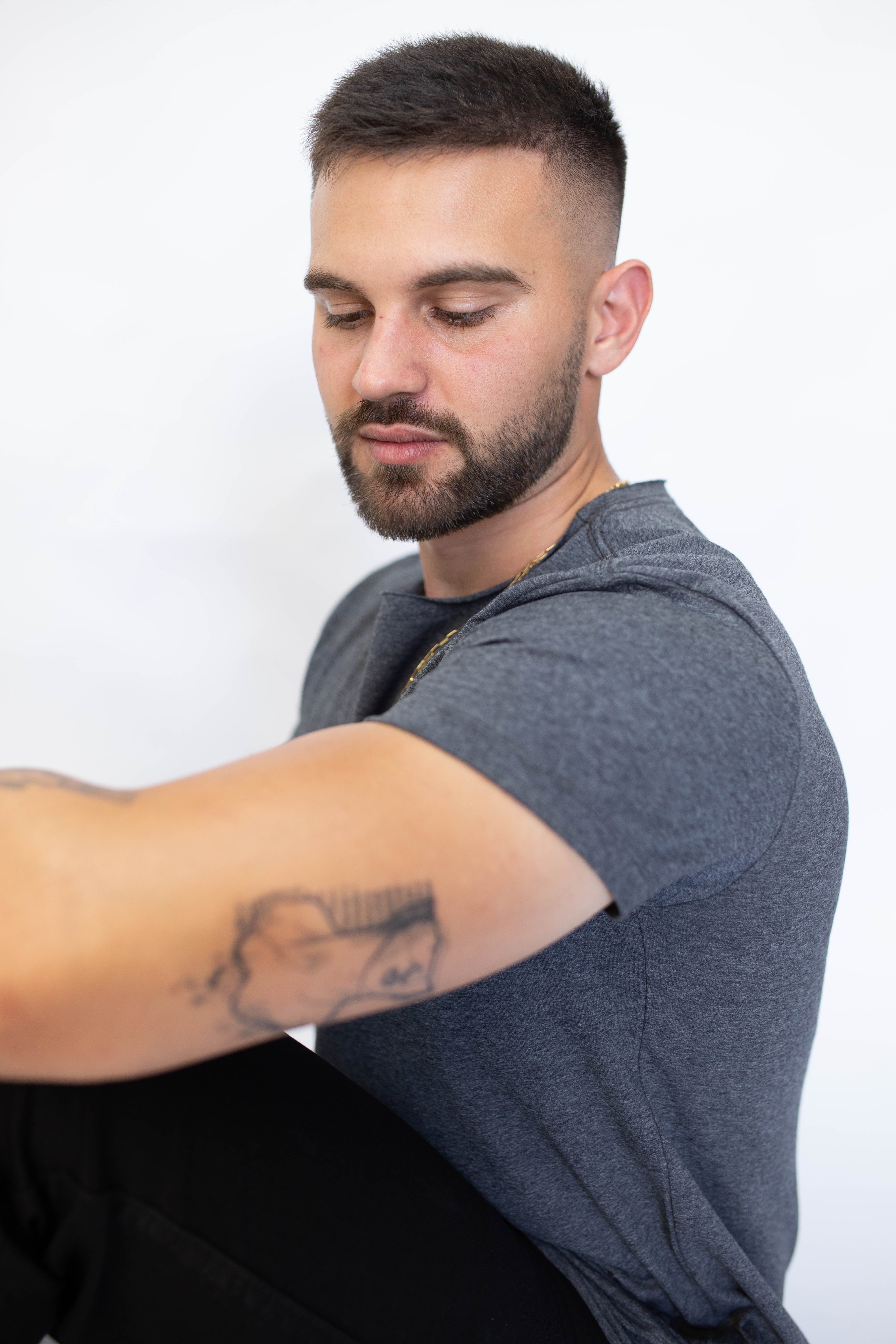 Camiseta Corte a Fio Reta - Preto Mescla