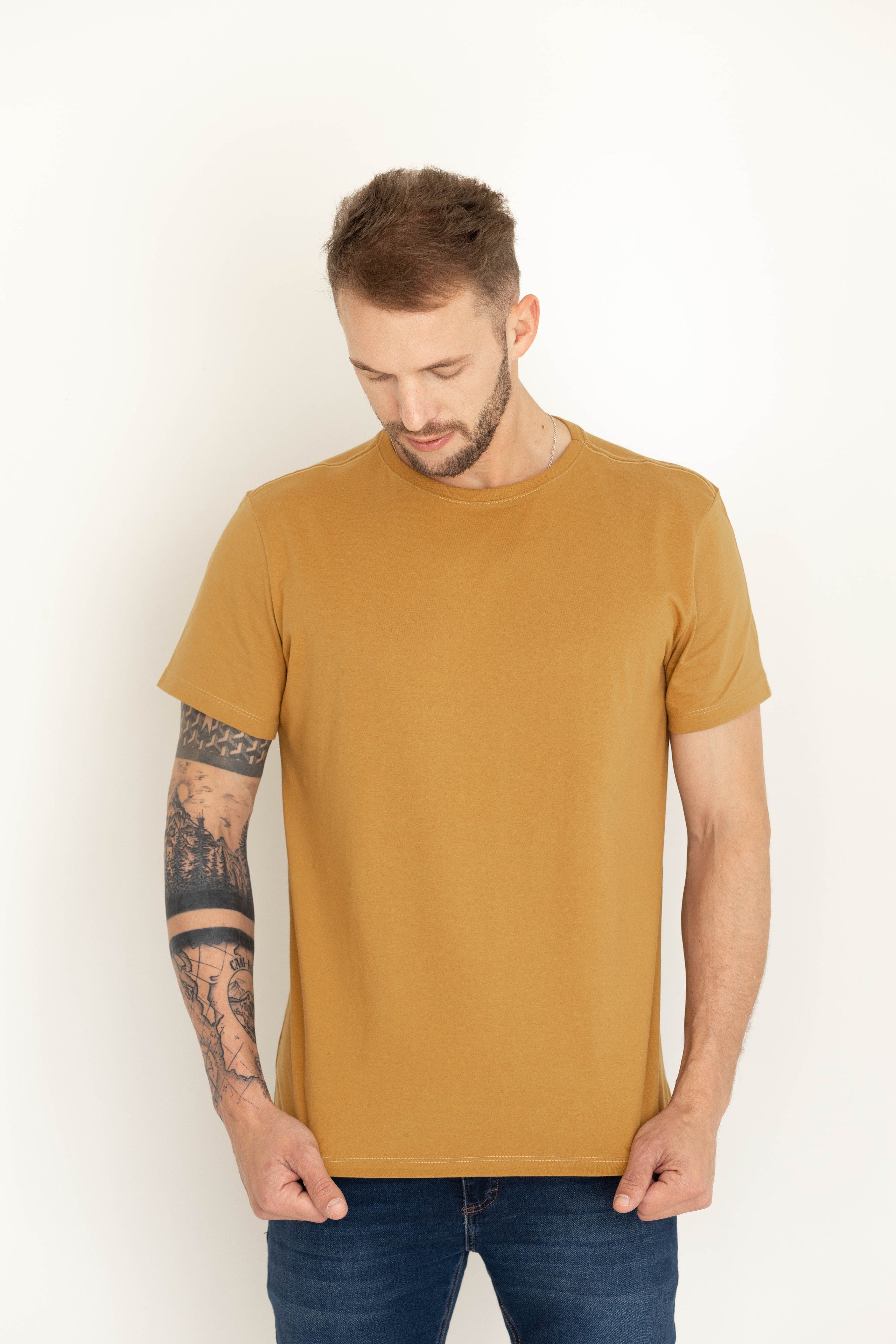 Camiseta Básica Masculina Malha Pima - Caramelo