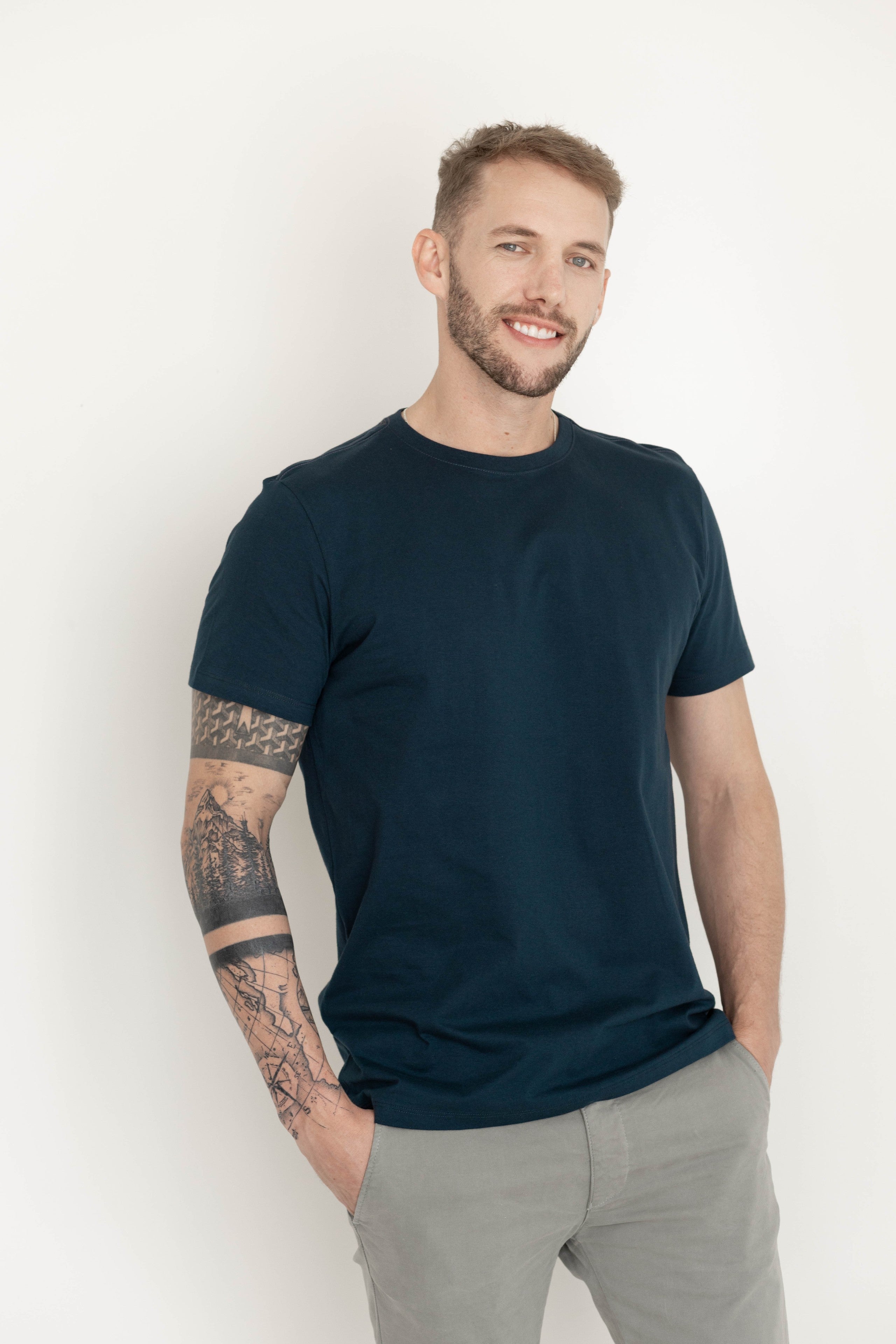 Camiseta Básica Masculina Pima - Azul Marinho