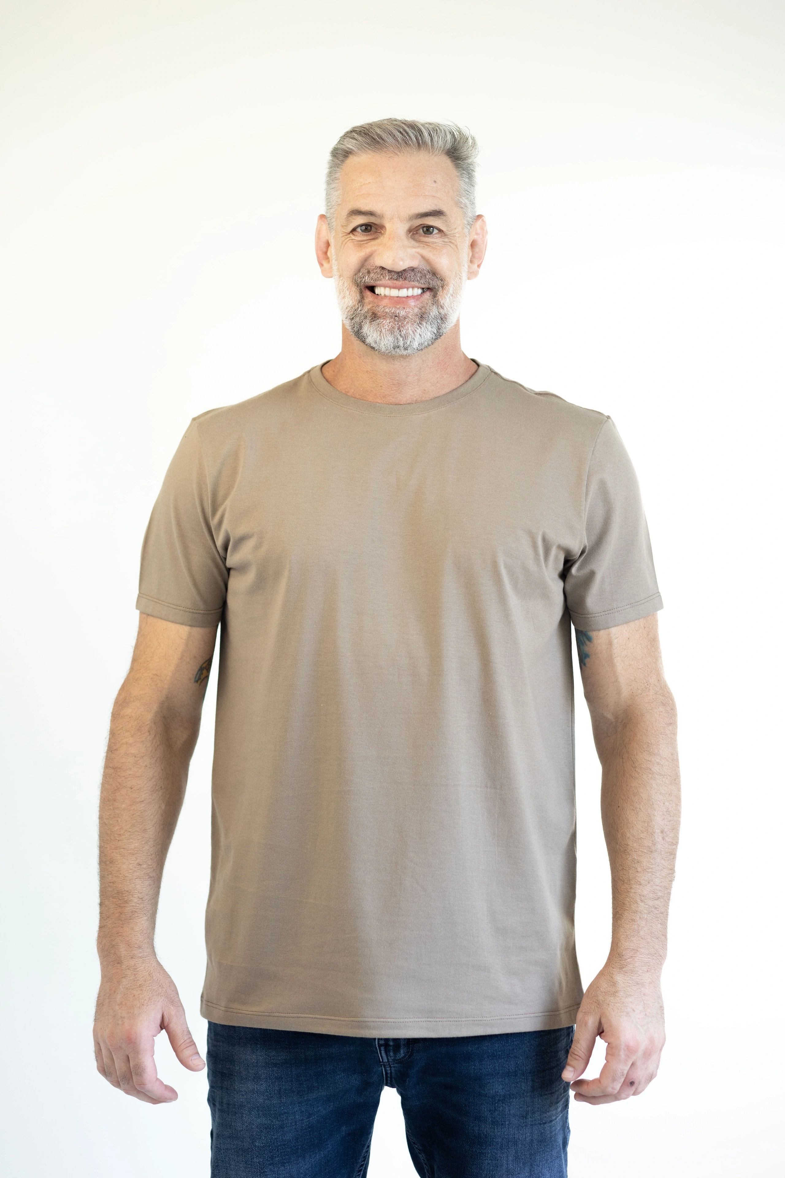 Camiseta Básica Masculina Pima - Marrom Claro