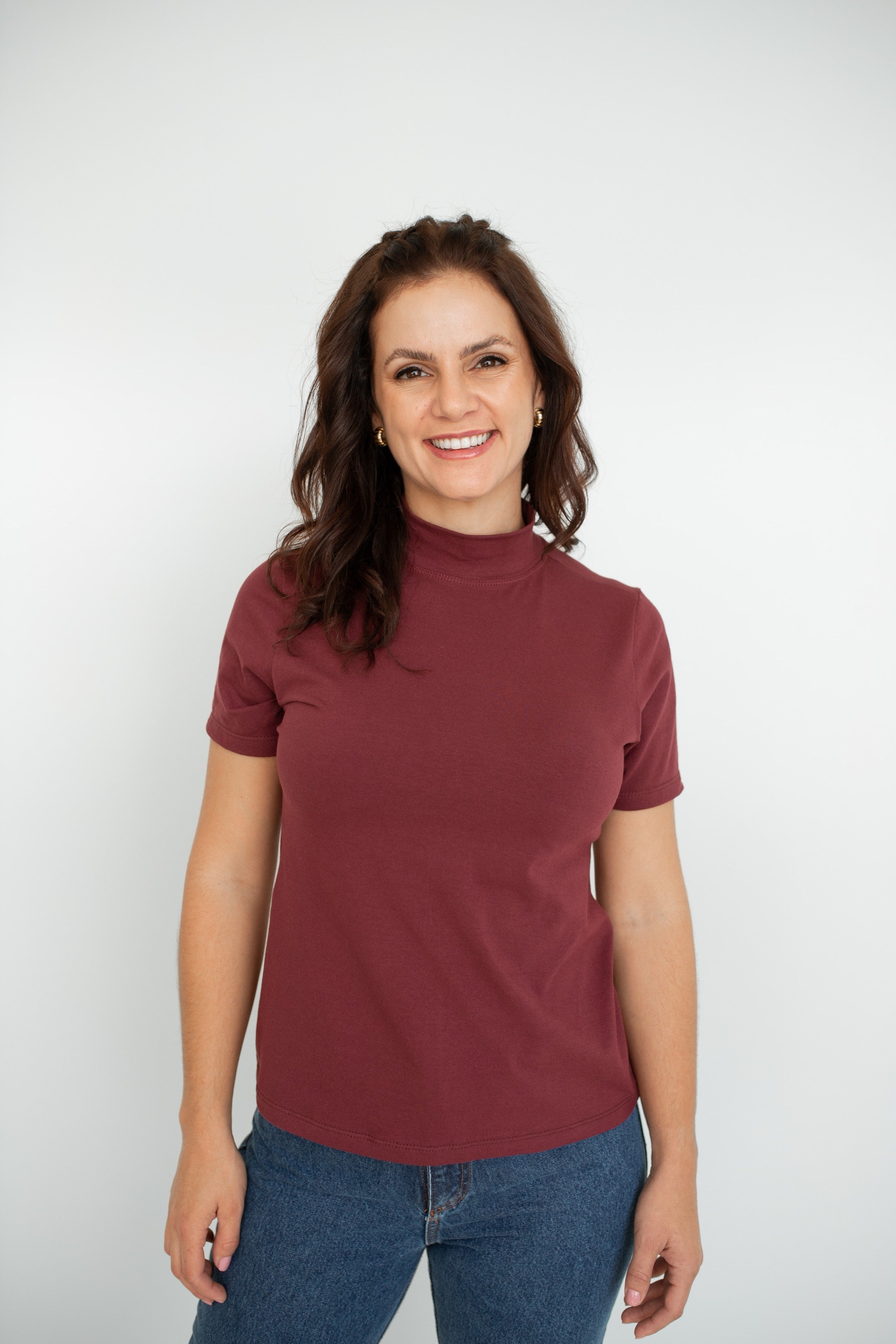 Camiseta Feminina Gola Alta de Cotton - Bordo