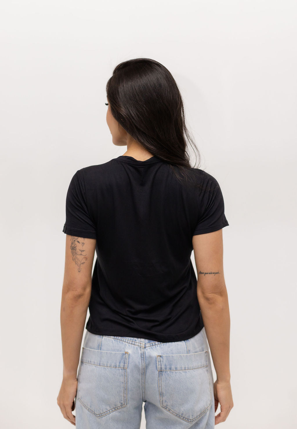 Camiseta Básica Feminina Modal - PRETA
