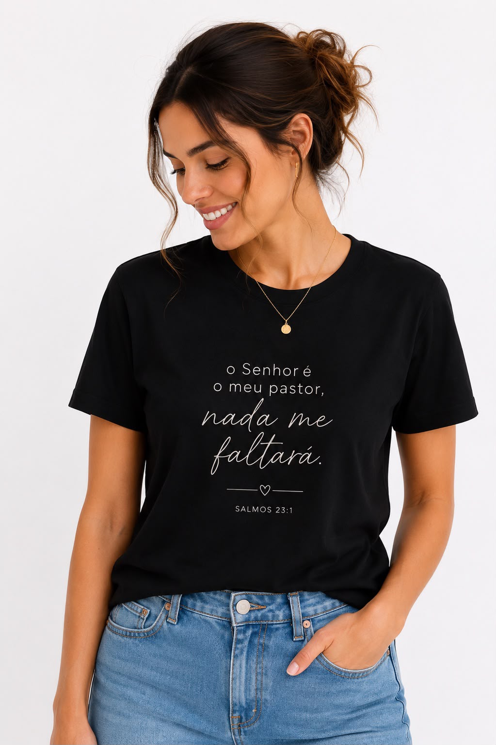 Camiseta Básica Manga Curta Preta O Senhor é Meu Pastor