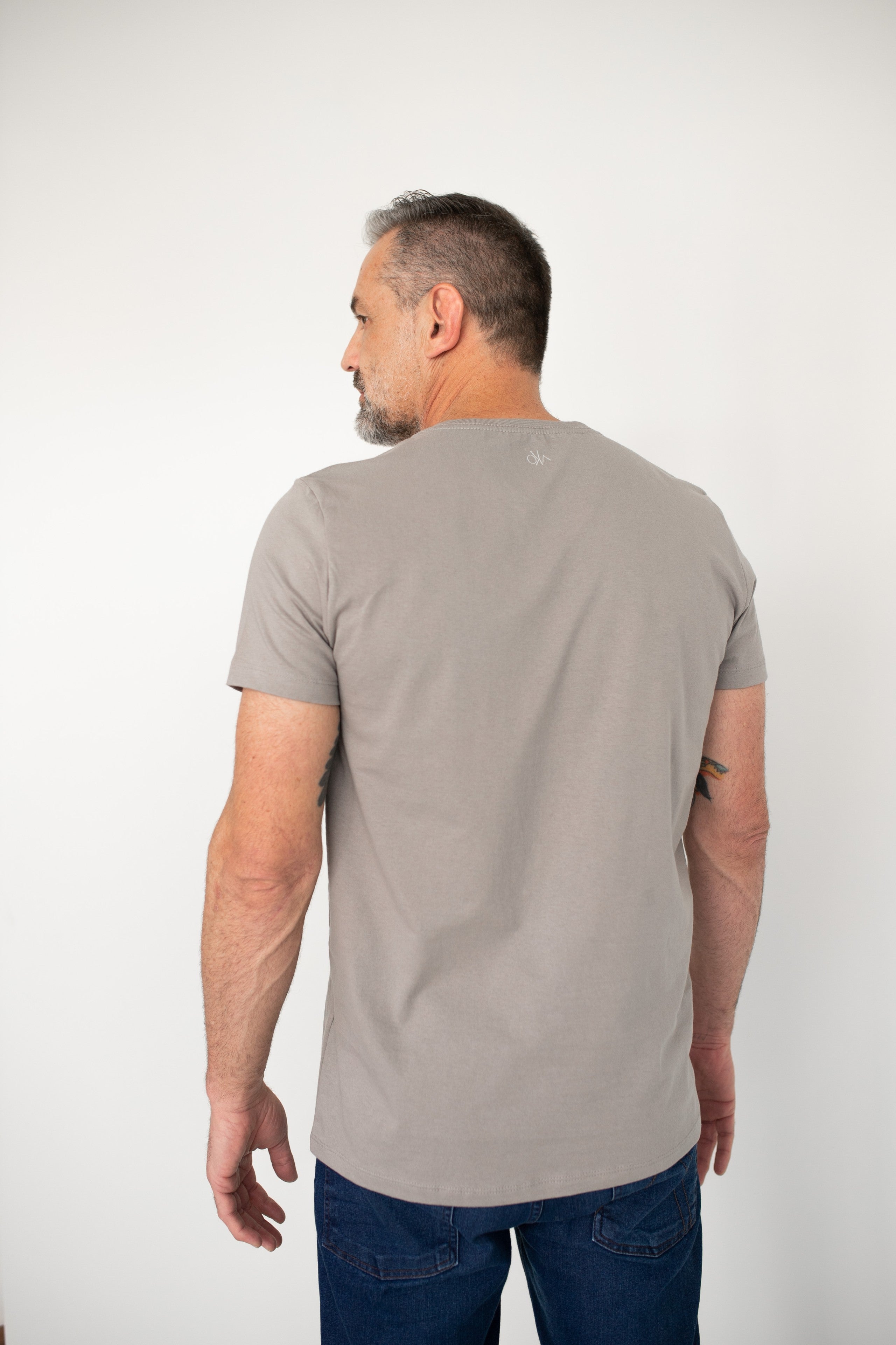 Camiseta Básica Masculina - Cinza