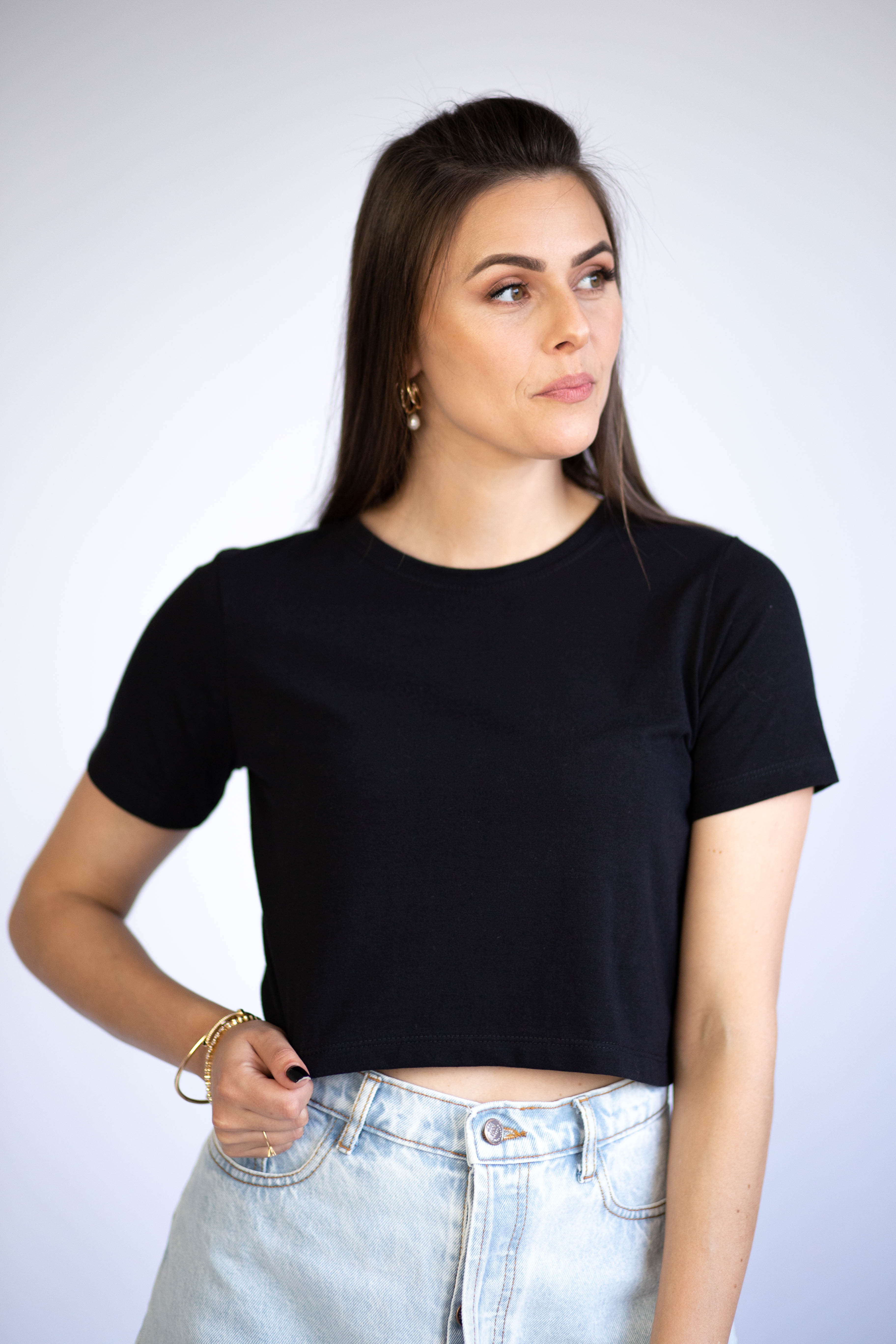 Camiseta Cropped Gola U - Preto