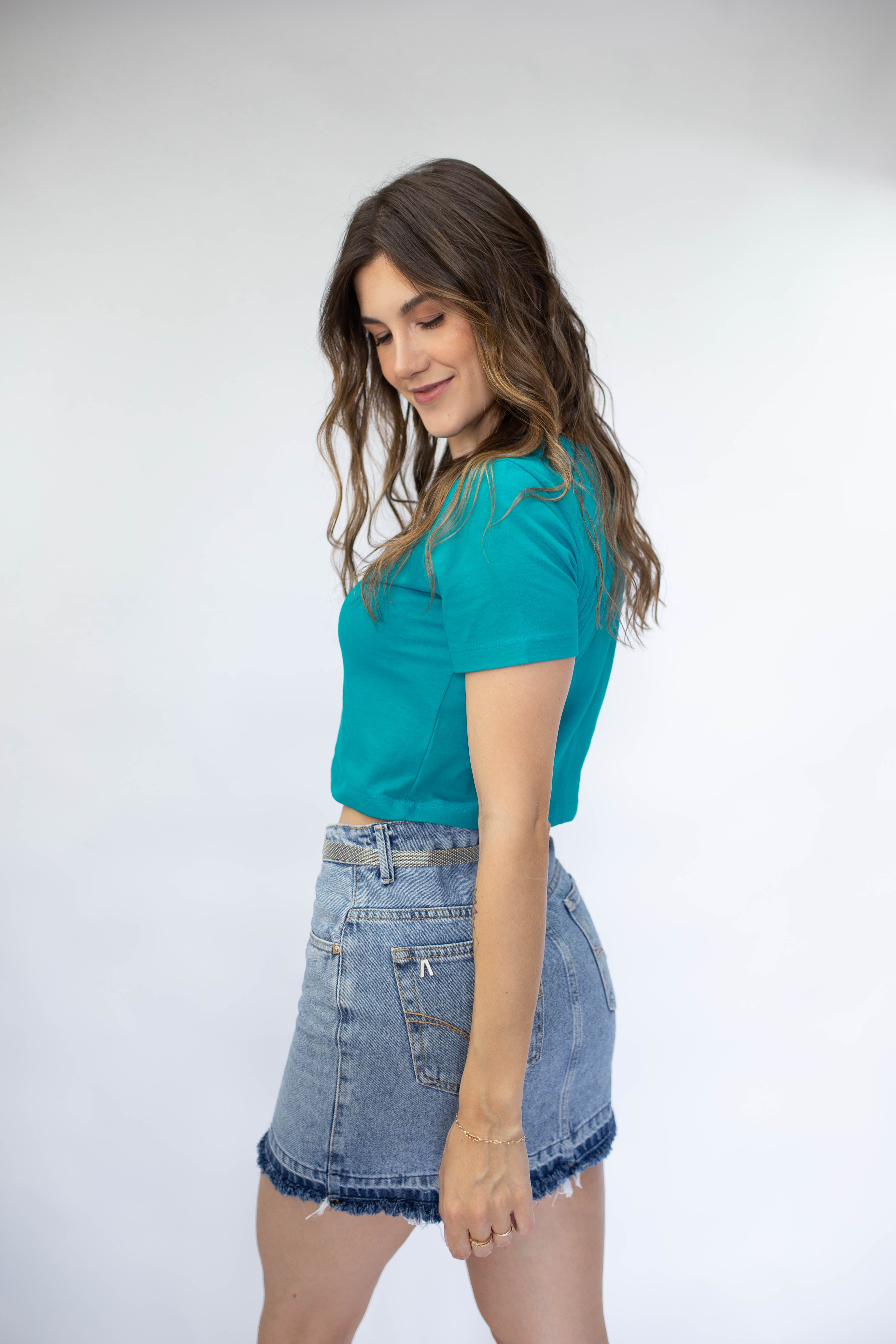 Camiseta Cropped Gola U - Azul Petróleo