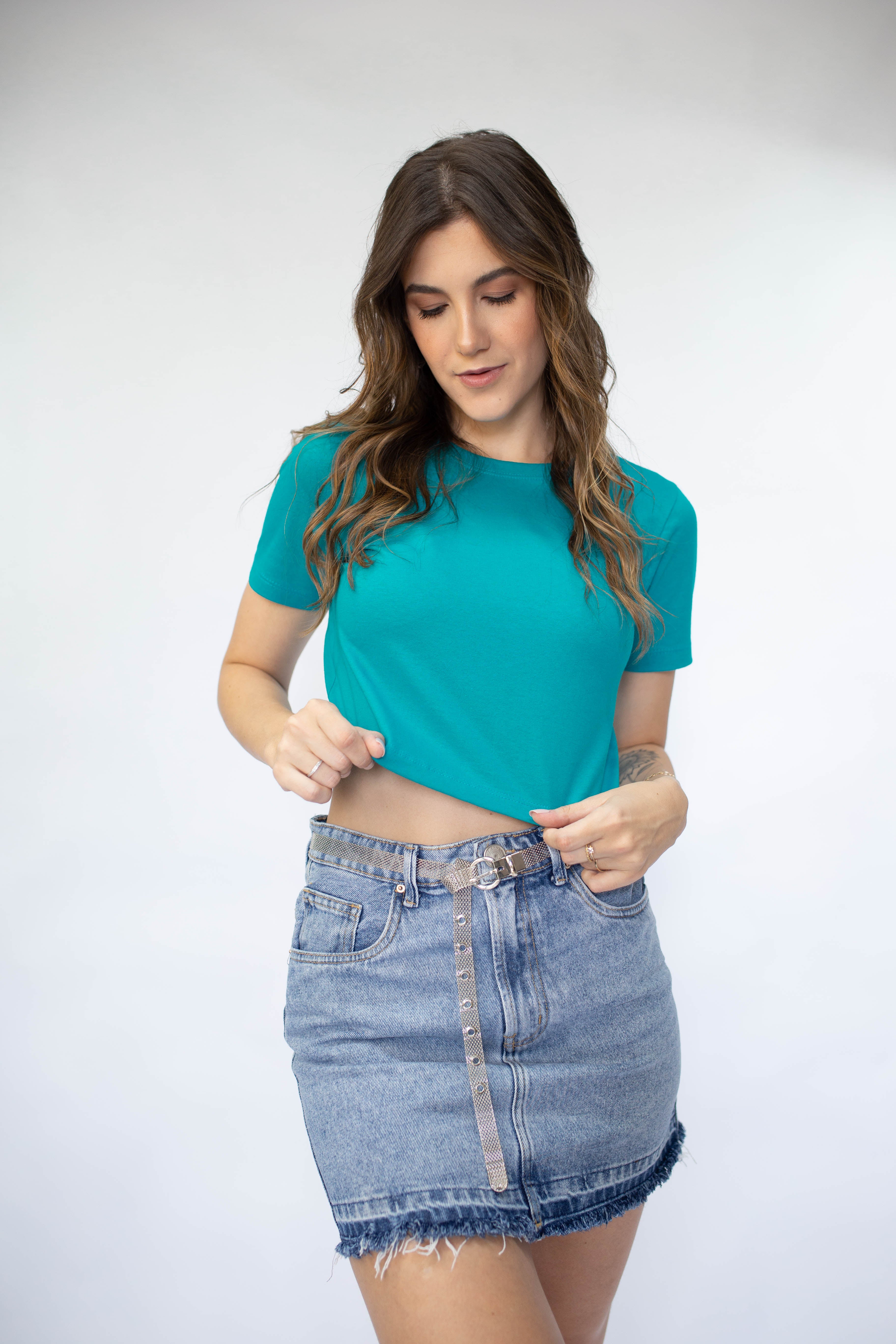 Camiseta Cropped Gola U - Azul Petróleo