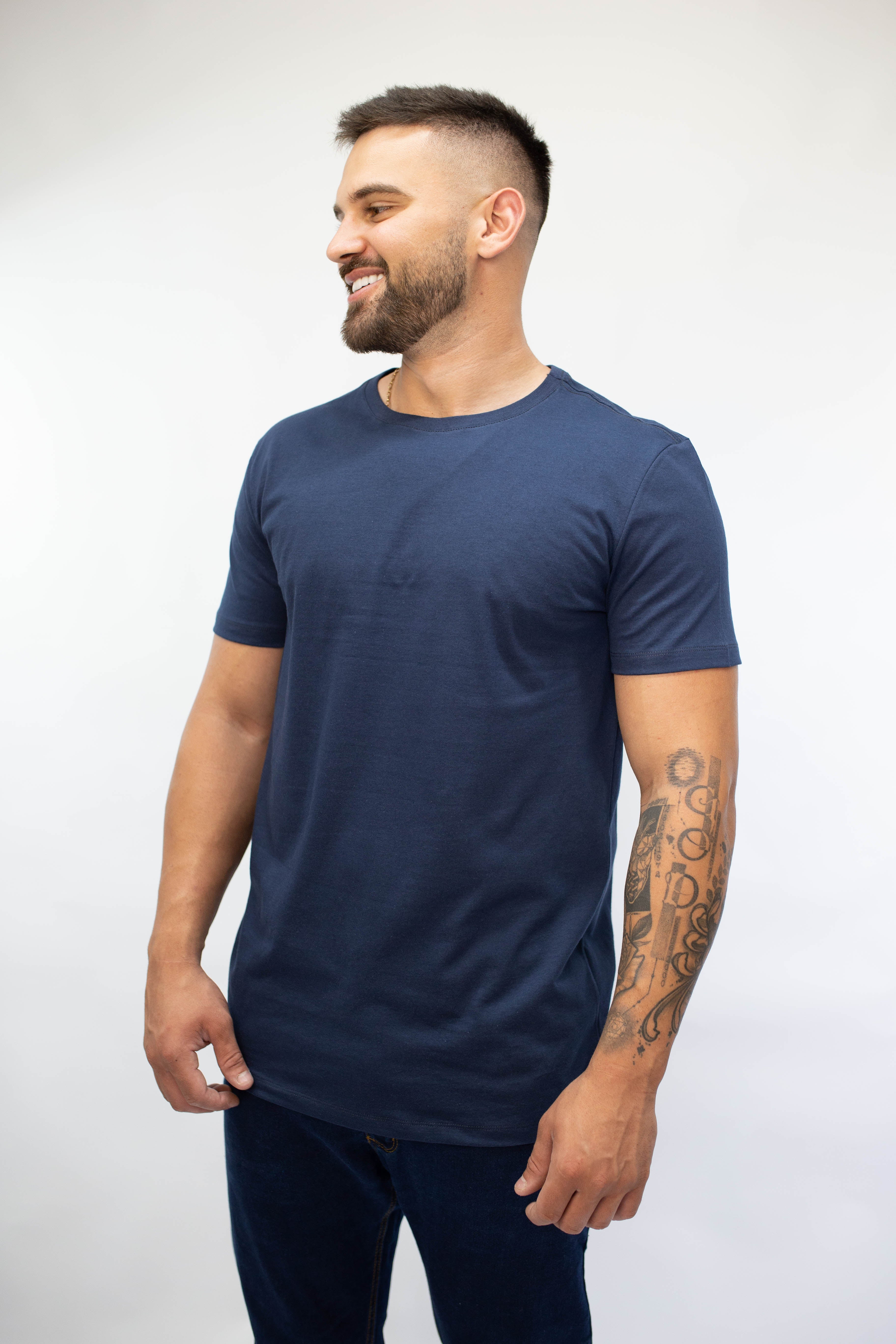 Camiseta Básica Masculina - Azul Marinho