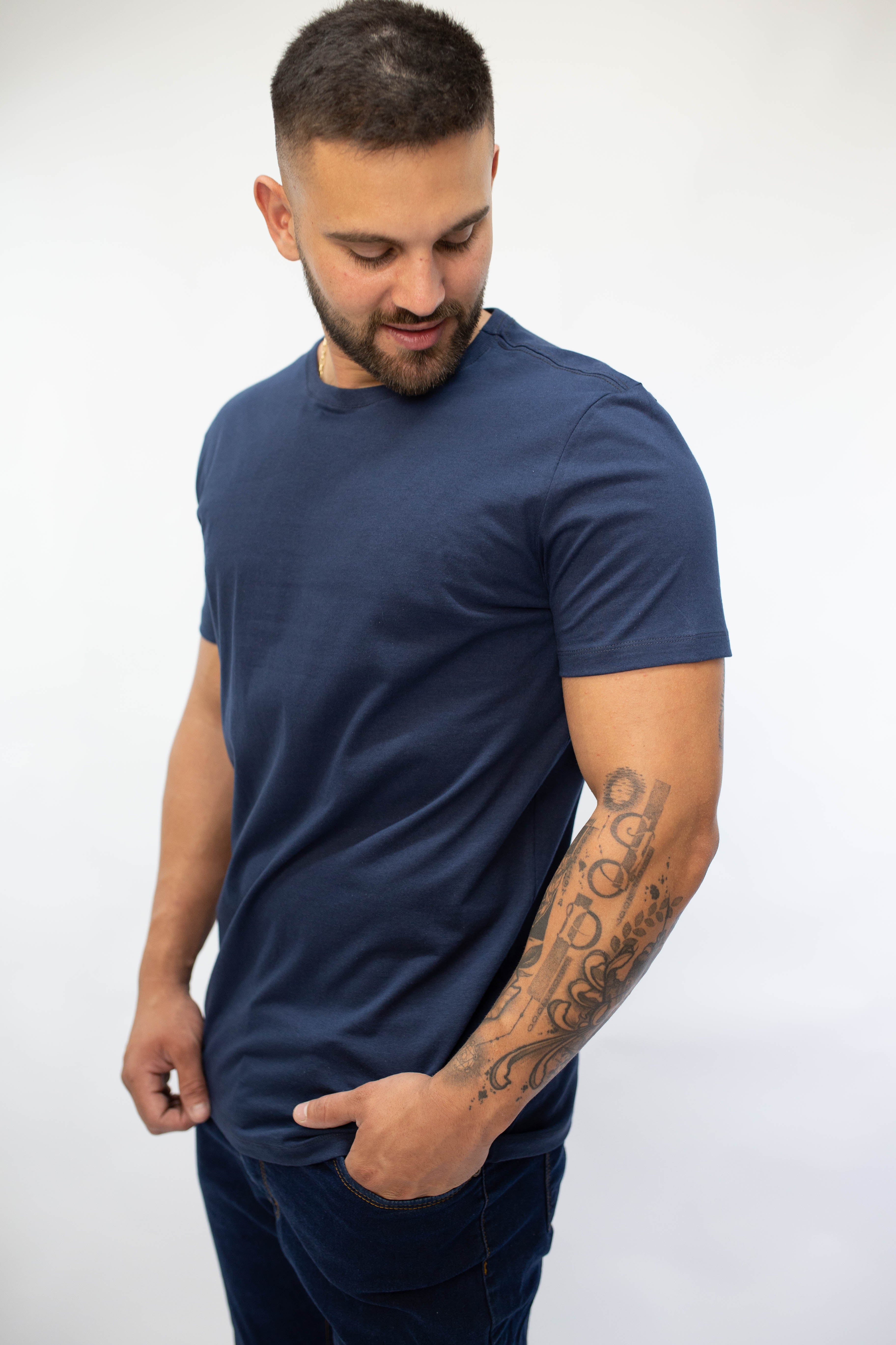 Camiseta Básica Masculina - Azul Marinho
