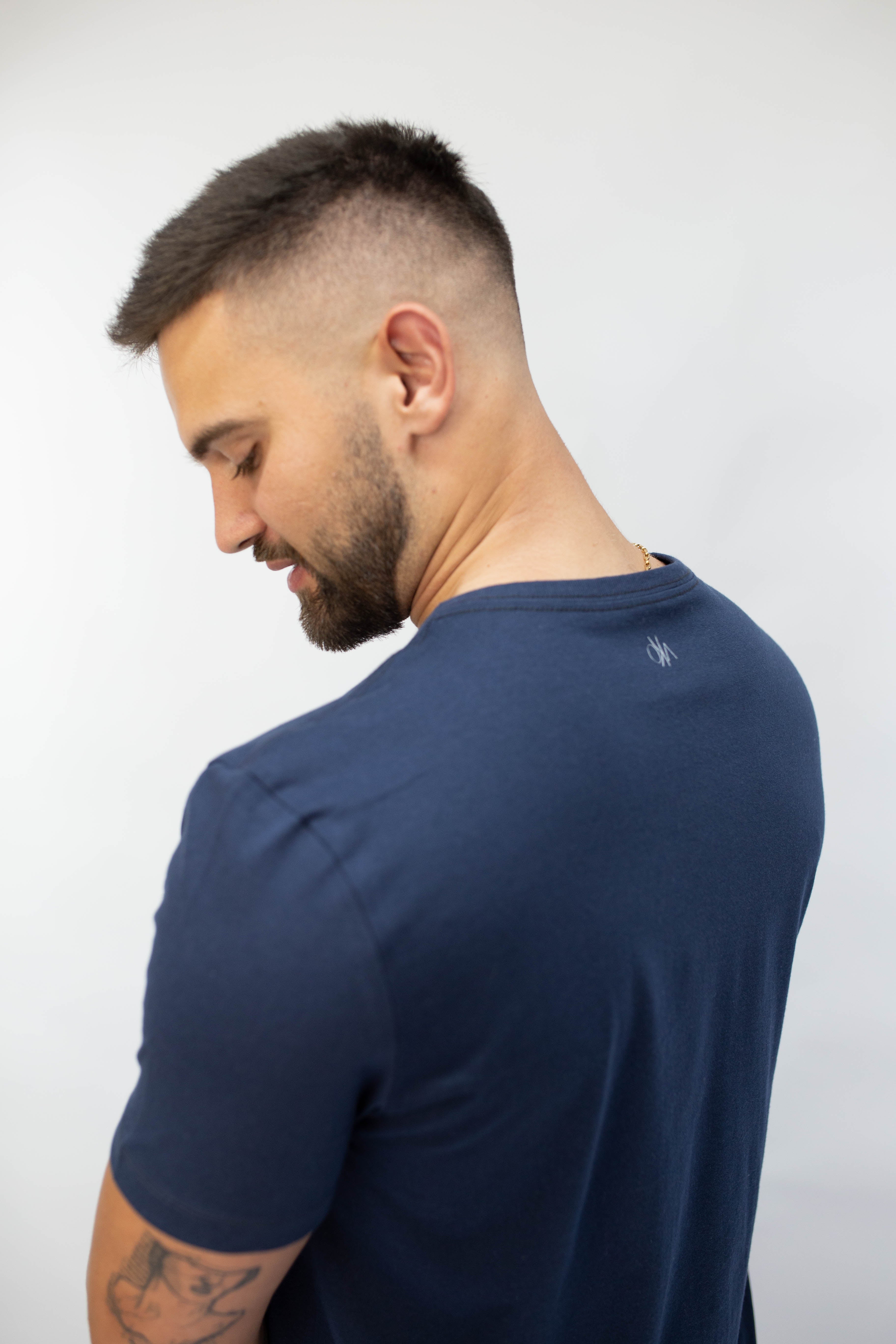 Camiseta Básica Masculina - Azul Marinho