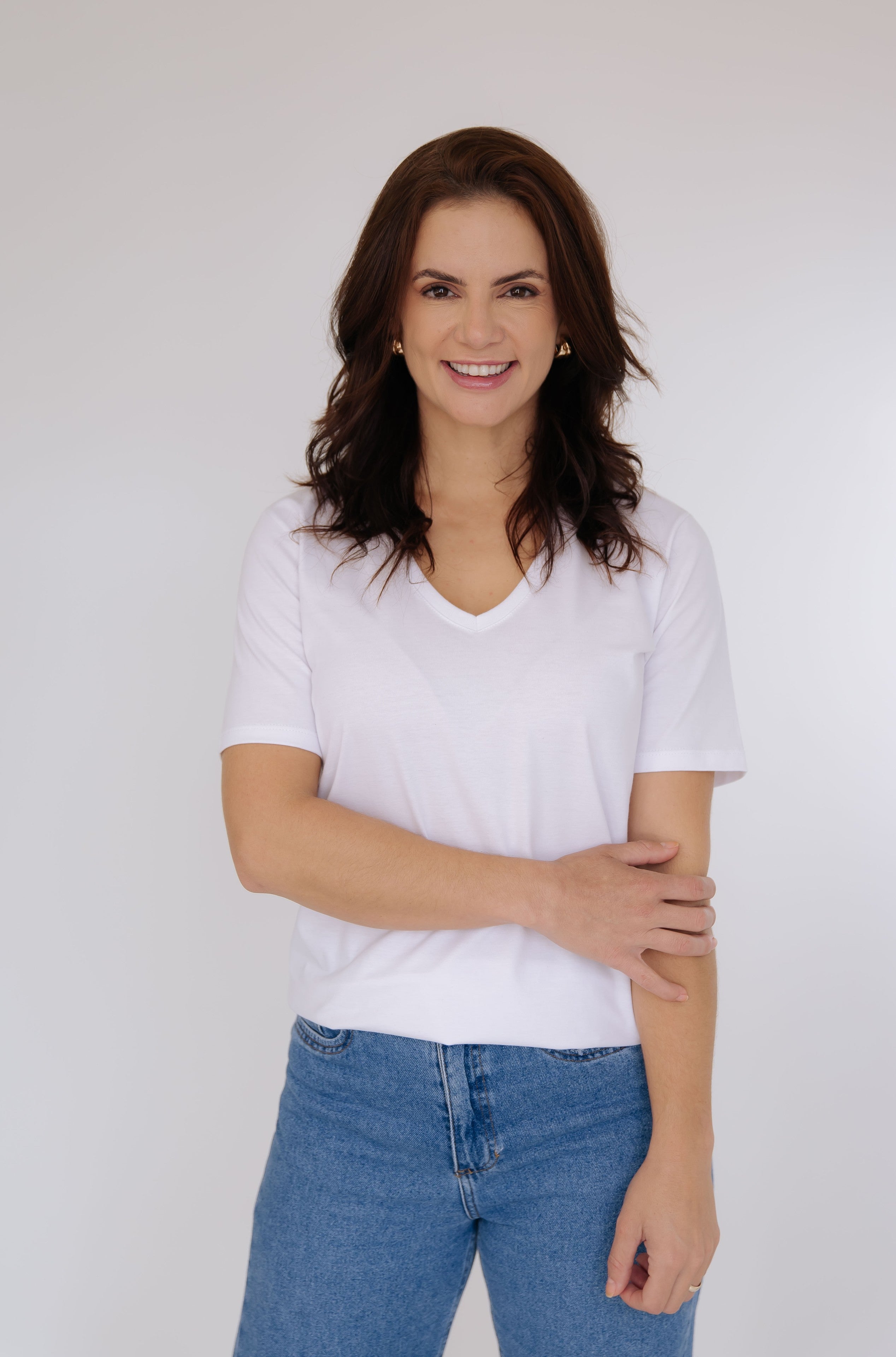 Camiseta Gola V Feminina  Algodão  Pima - BRANCO