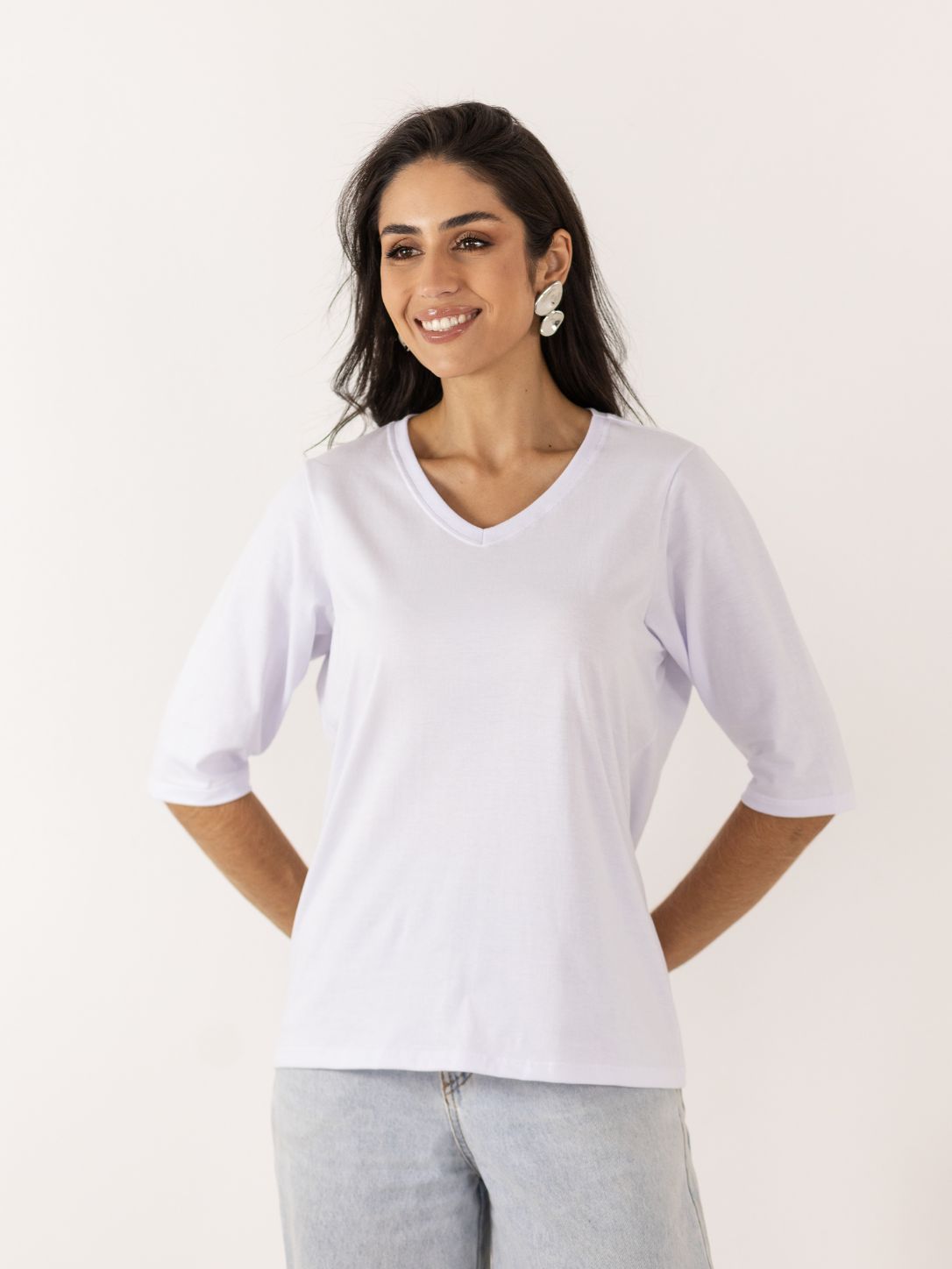 Camiseta Feminina Manga 3/4 Gola V - Branca