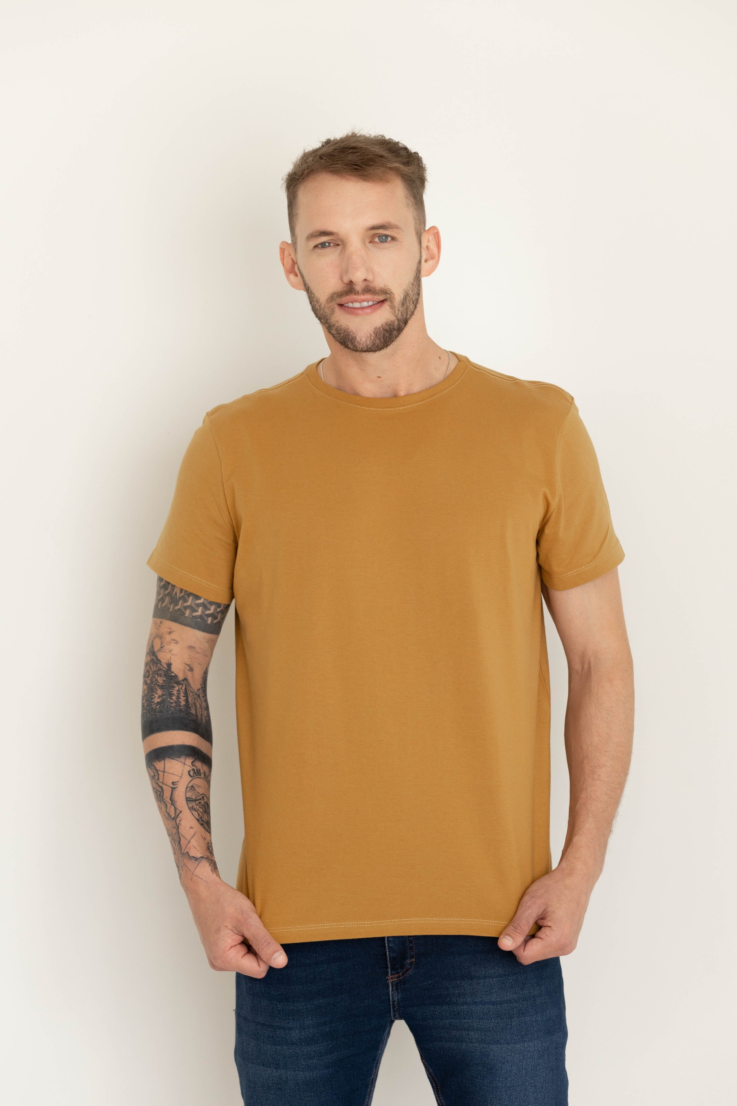 Camiseta Básica Masculina Malha Pima - Caramelo