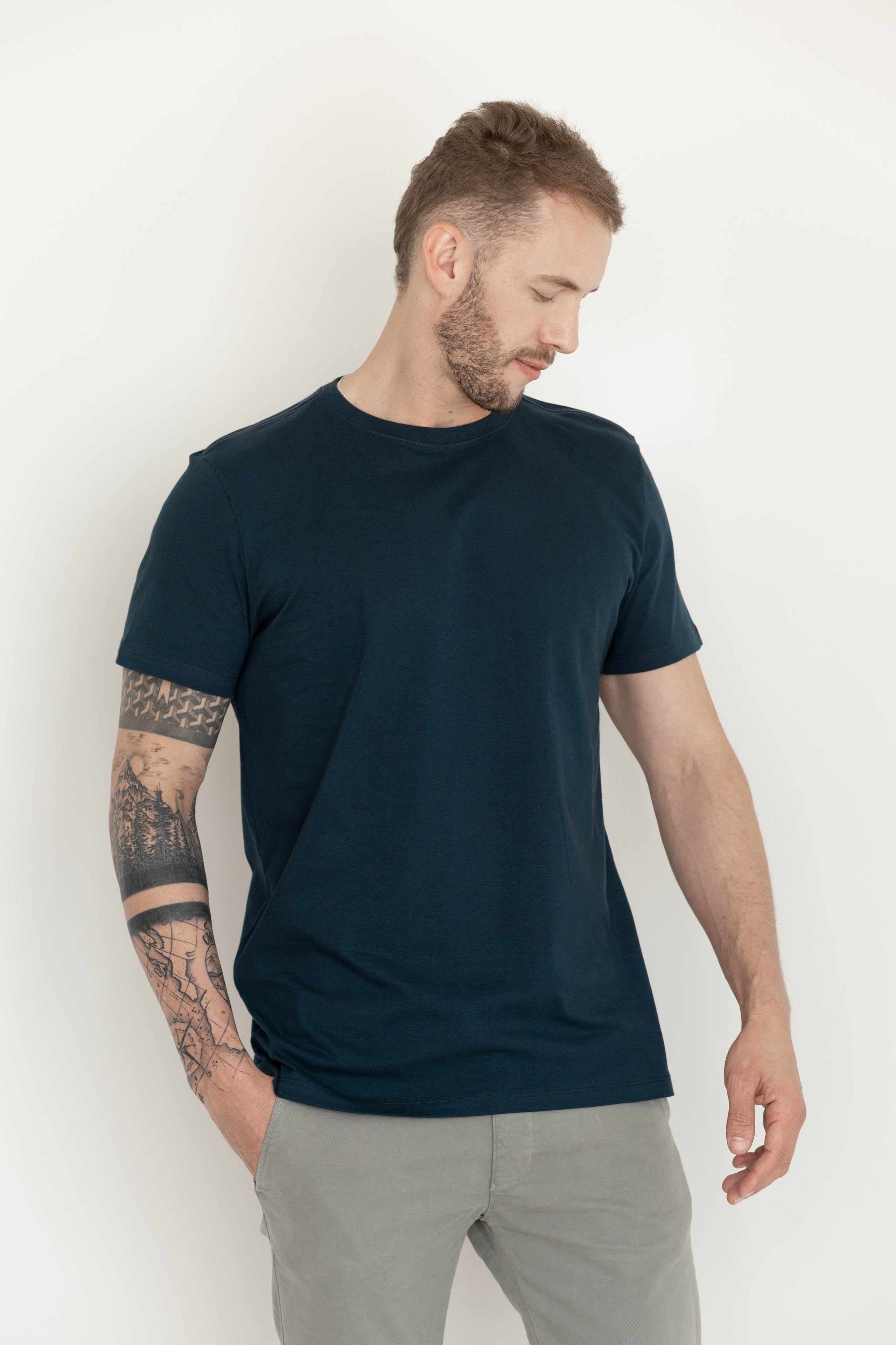 Camiseta Básica Masculina Malha Pima - Azul Marinho