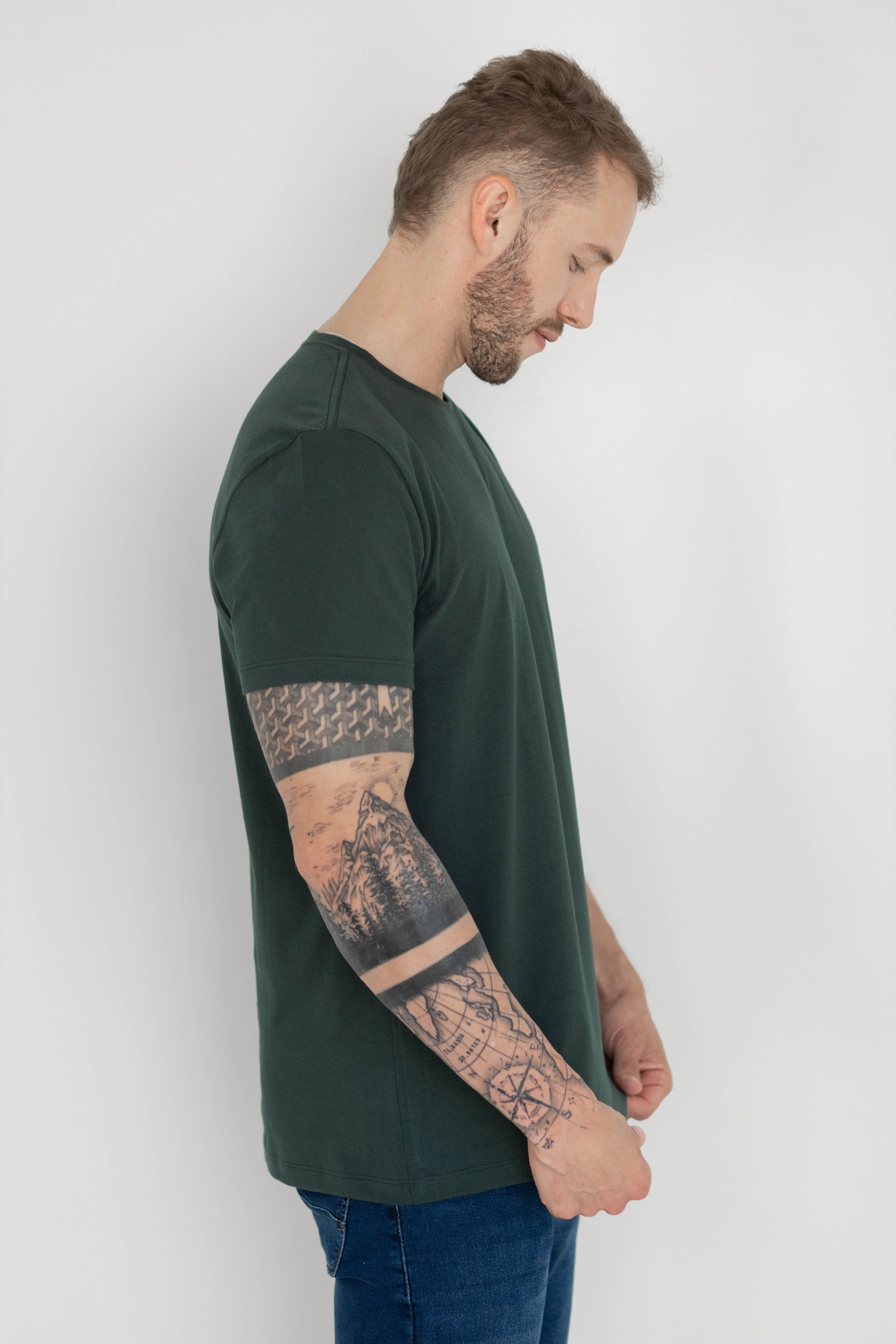 Camiseta Básica Masculina Malha Pima - Verde Militar