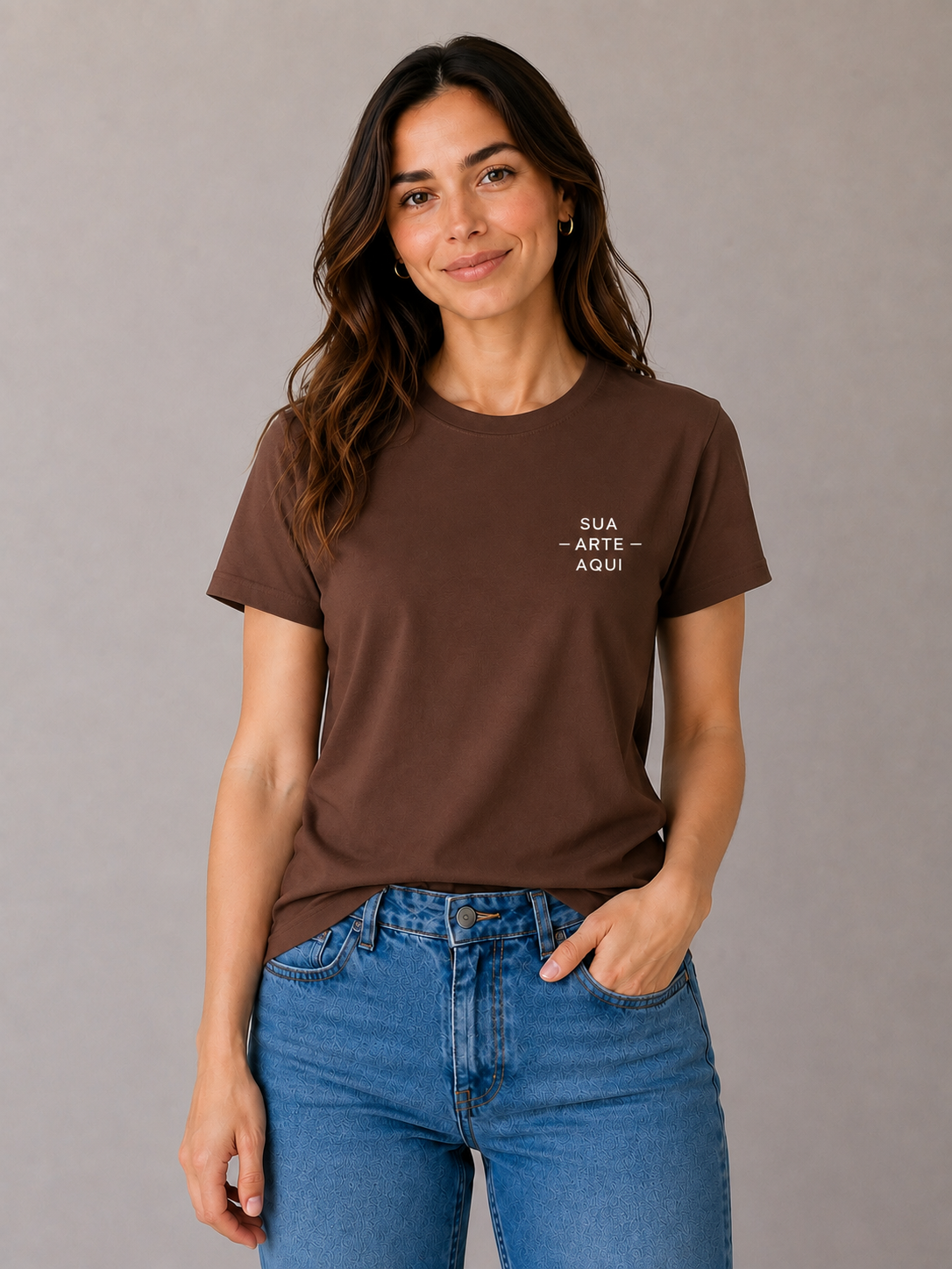 Camiseta Feminina — Personalize a Sua - ESTAMPA NO PEITO ESQUERDO